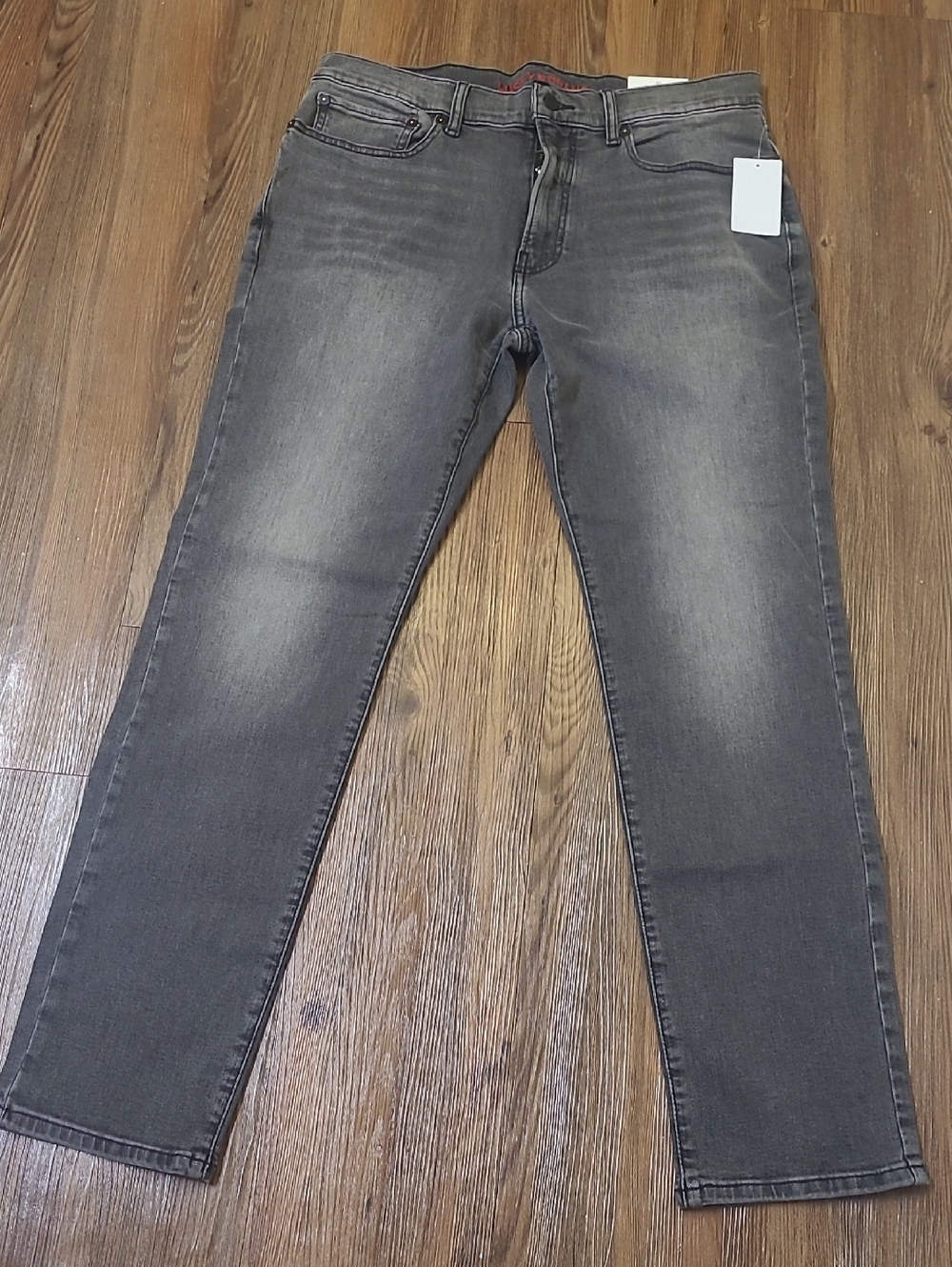 Lucky Brand women's Grey Slim Straight‎ Jeans